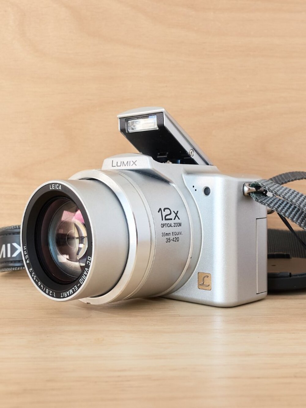 Panasonic Lumix DMC-FZ3 Digital Camera 3MP 12x Zoom Leica Lens Silver Tested